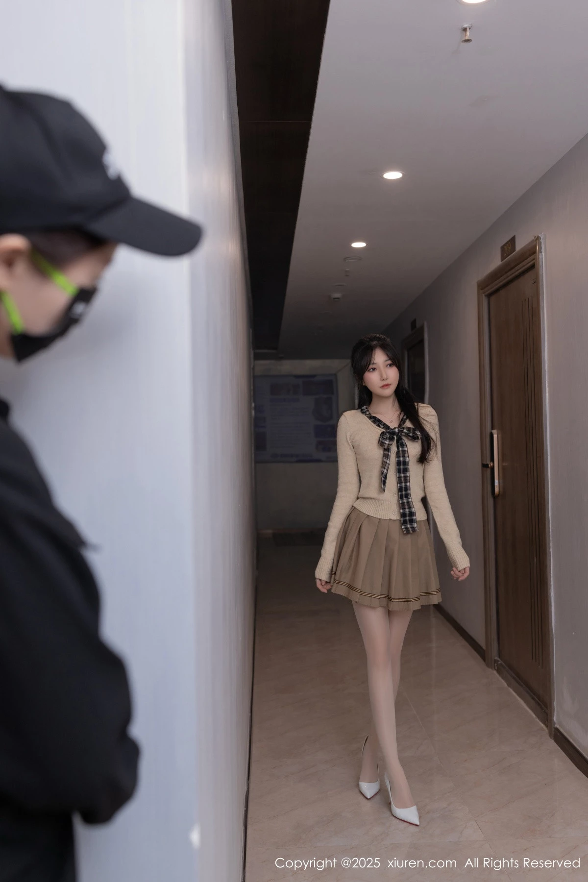 [XiuRen秀人网]第9988期鱼子酱写真-秀人资源网